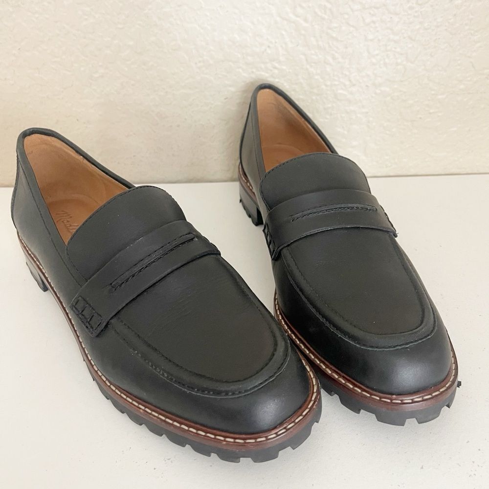 Madewell The Corinne Lugsole Loafers in True Black leather. 10 - Picture 10 of 16